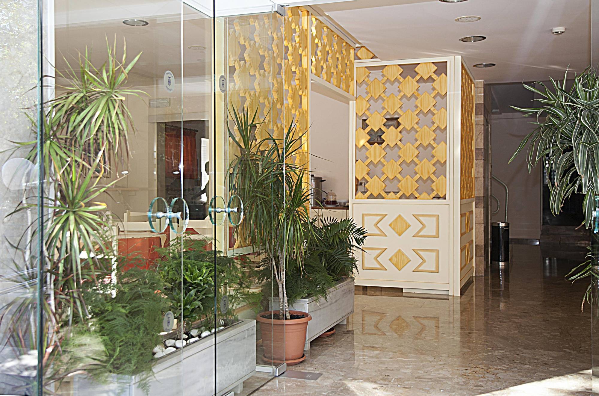 Theonia Hotel Kos Bagian luar foto